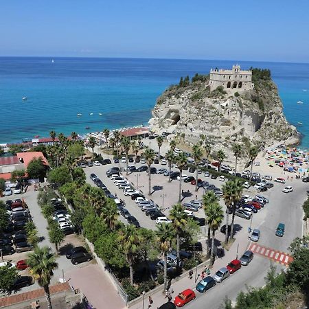 Deus Accomodation Tropea Exterior photo