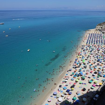 Deus Accomodation Tropea Exterior photo
